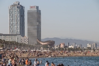 Vila Olímpica mit Fischskulptur von Frank Gehry